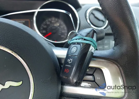 2015 Ford Mustang V6 z USA, uszkodzony, nr VIN 1FA6P8AM7F5344576